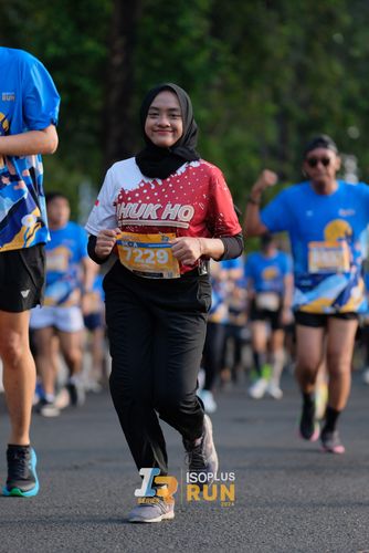 Race photo from Isoplus Run 2024 Surabaya