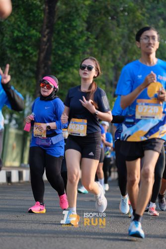 Race photo from Isoplus Run 2024 Surabaya