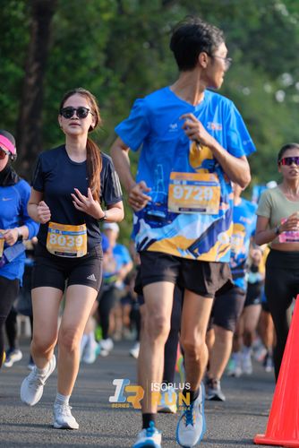 Race photo from Isoplus Run 2024 Surabaya