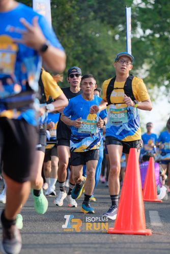 Race photo from Isoplus Run 2024 Surabaya