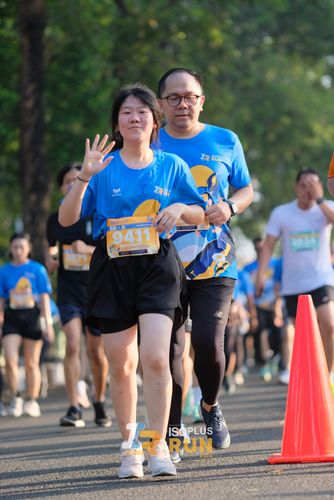 Race photo from Isoplus Run 2024 Surabaya