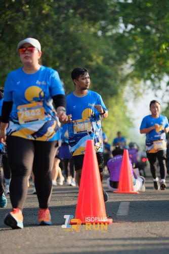 Race photo from Isoplus Run 2024 Surabaya