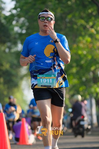 Race photo from Isoplus Run 2024 Surabaya