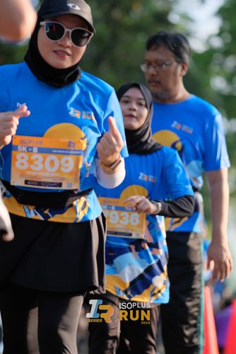 Race photo from Isoplus Run 2024 Surabaya