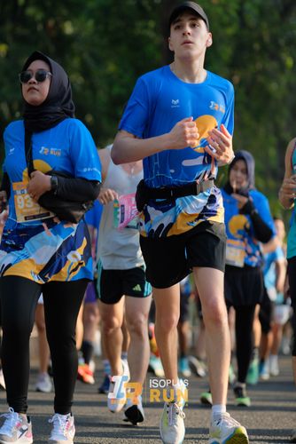Race photo from Isoplus Run 2024 Surabaya