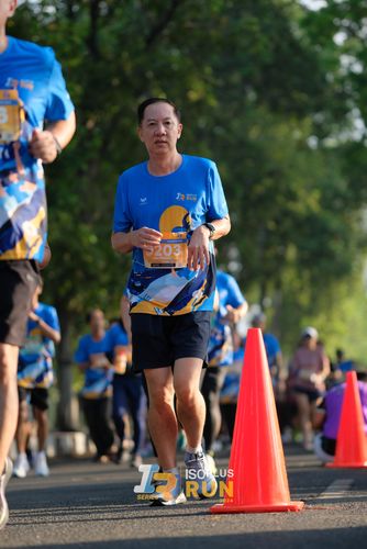 Race photo from Isoplus Run 2024 Surabaya