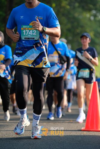 Race photo from Isoplus Run 2024 Surabaya