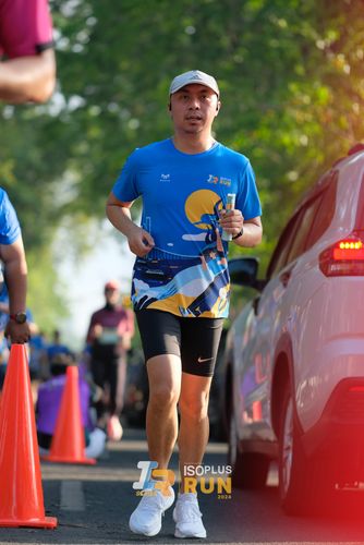 Race photo from Isoplus Run 2024 Surabaya