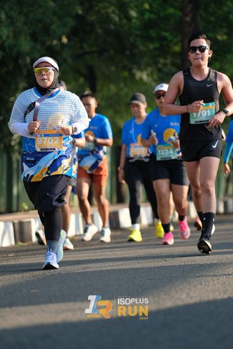 Race photo from Isoplus Run 2024 Surabaya