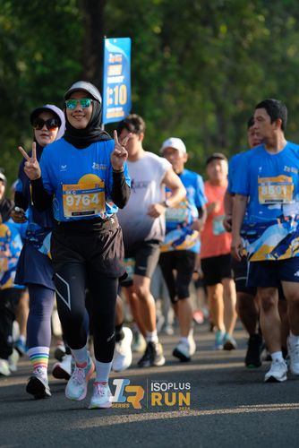 Race photo from Isoplus Run 2024 Surabaya