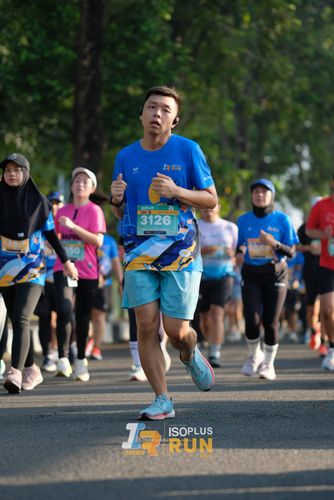 Race photo from Isoplus Run 2024 Surabaya