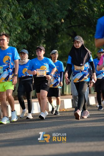 Race photo from Isoplus Run 2024 Surabaya