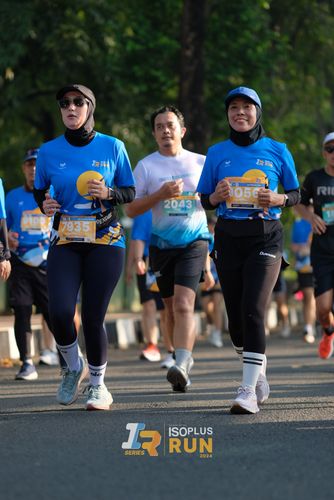 Race photo from Isoplus Run 2024 Surabaya