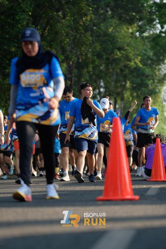 Race photo from Isoplus Run 2024 Surabaya