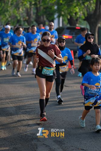 Race photo from Isoplus Run 2024 Surabaya