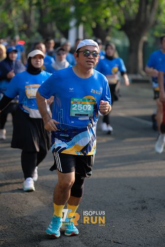 Race photo from Isoplus Run 2024 Surabaya