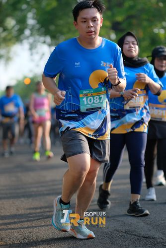 Race photo from Isoplus Run 2024 Surabaya