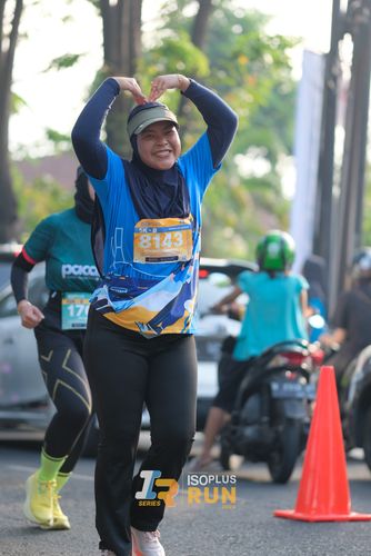Race photo from Isoplus Run 2024 Surabaya