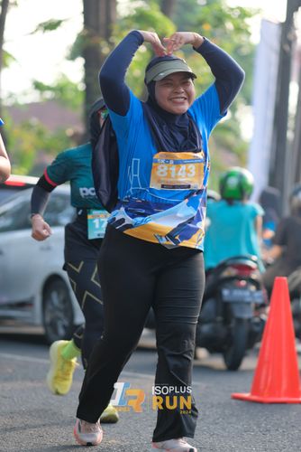 Race photo from Isoplus Run 2024 Surabaya