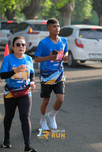 Race photo from Isoplus Run 2024 Surabaya