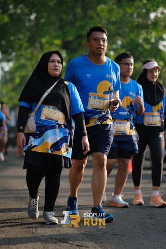 Race photo from Isoplus Run 2024 Surabaya