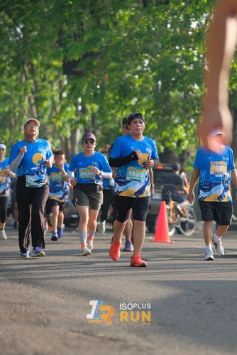 Race photo from Isoplus Run 2024 Surabaya