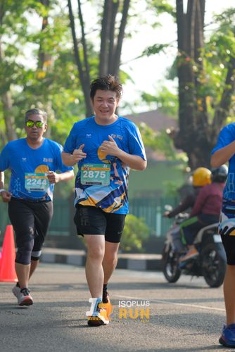 Race photo from Isoplus Run 2024 Surabaya