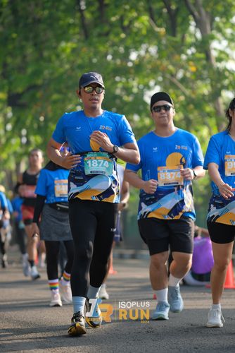 Race photo from Isoplus Run 2024 Surabaya