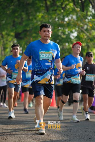 Race photo from Isoplus Run 2024 Surabaya