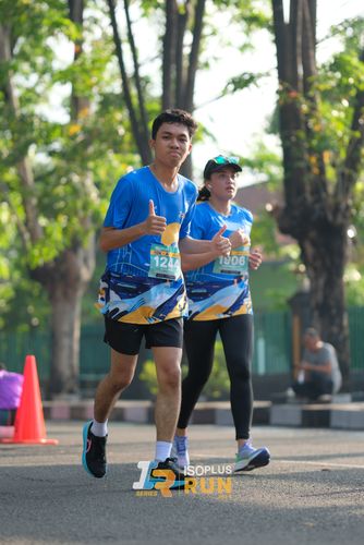Race photo from Isoplus Run 2024 Surabaya