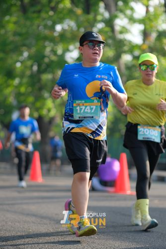 Race photo from Isoplus Run 2024 Surabaya