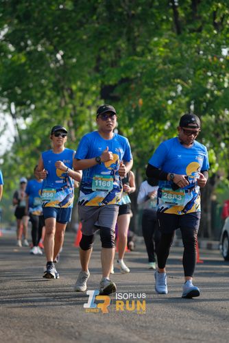 Race photo from Isoplus Run 2024 Surabaya