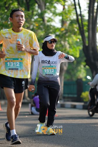 Race photo from Isoplus Run 2024 Surabaya