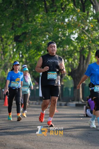 Race photo from Isoplus Run 2024 Surabaya