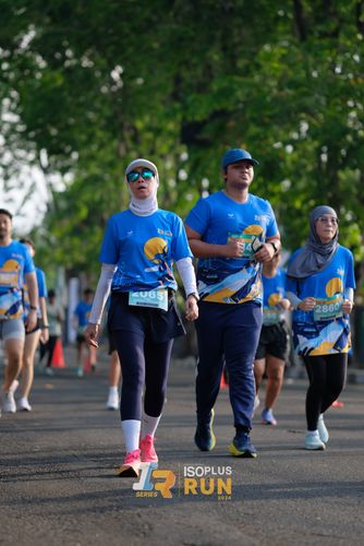 Race photo from Isoplus Run 2024 Surabaya