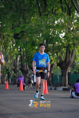 Race photo from Isoplus Run 2024 Surabaya