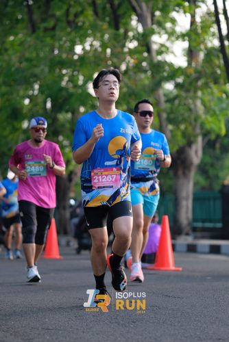 Race photo from Isoplus Run 2024 Surabaya