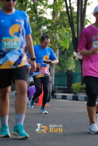 Race photo from Isoplus Run 2024 Surabaya