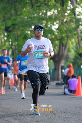 Race photo from Isoplus Run 2024 Surabaya