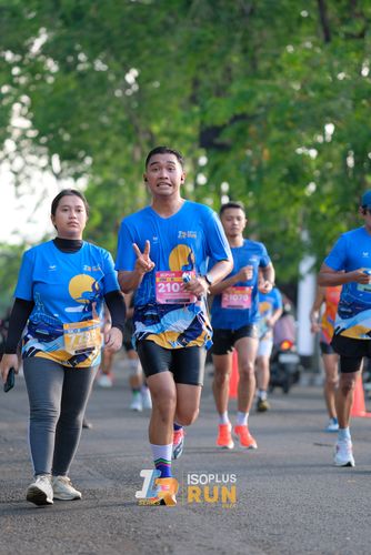 Race photo from Isoplus Run 2024 Surabaya