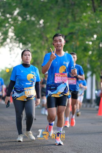 Race photo from Isoplus Run 2024 Surabaya