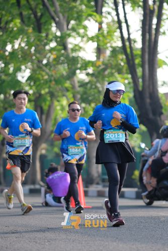 Race photo from Isoplus Run 2024 Surabaya