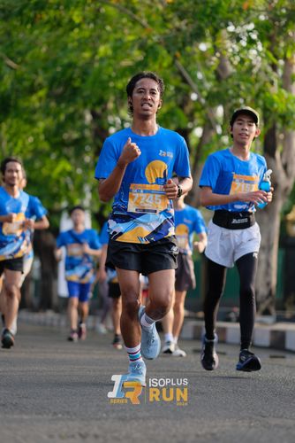 Race photo from Isoplus Run 2024 Surabaya