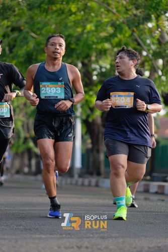Race photo from Isoplus Run 2024 Surabaya