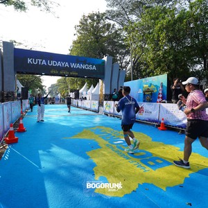 Race photo from BOGORUN 2026