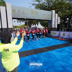 Race photo from BOGORUN 2026