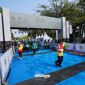 Race photo from BOGORUN 2026