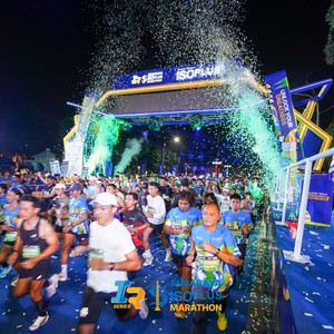 Race photo from SURABAYA ISOPLUS MARATHON 2026