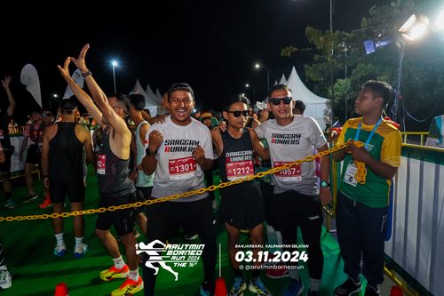 Race photo from Arutmin Borneo Run 2024