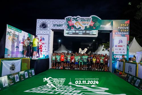 Race photo from Arutmin Borneo Run 2024